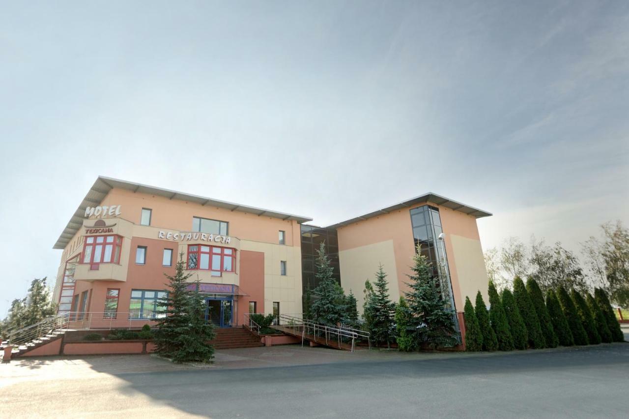 Hotel Texicana Sulechów Exteriör bild